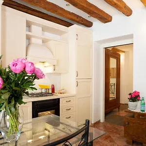  Appartamento La Castellana Italia